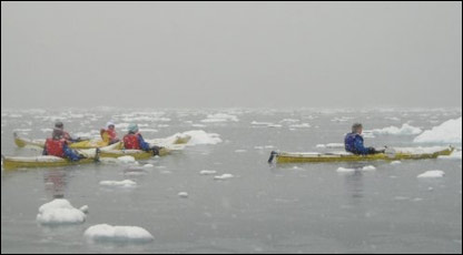 在南极划皮划艇，第一次体会鹅毛大雪的含义