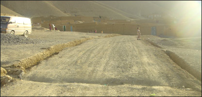  زن و بازسازی