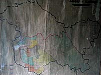 जेकेएलएफ़ के दफ़्तर में टँगा अखंड जम्मू कश्मीर का नक्शा