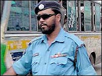 بنگلہ دیشی پولیس والا