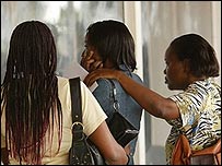 بستگان و دوستان قربانیان