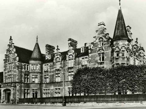 Black and white view of the Station Hotel in Perth.