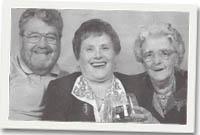 Arthur Thomas, Audrey Evans a Elsie Davies