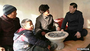习近平2012年访问河北贫困农民