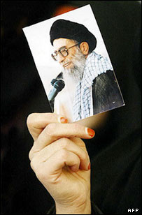 يکی از حاميان آيت الله خامنه ای