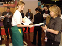 Estandes no Salão do Brasil em Paris