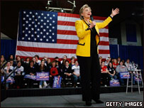 Hillary Clinton em comício em Massachussetts no início do mês (foto de arquivo)