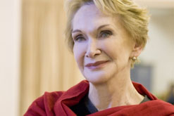 Sian Phillips. Photo by Simon Annand