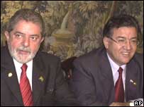 O presidente Luiz Inácio Lula da Silva e o presidente do Paraguai, Nicanor Duarte Frutos