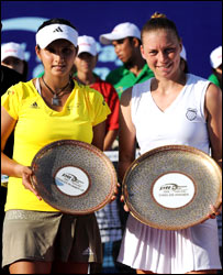 सानिया मिर्जा और वेरा ज़्योनरेवा