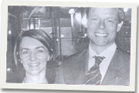 Dr Alexi Glover a'r astronôt Christer Fugelang