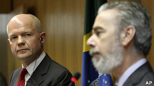 William Hague e Antonio Patriota (Foto AP)