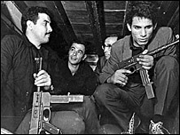 صحنه ای از فیلم نبرد الجزیره