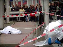 Tělo Thea van Gogha v Amsterodamu