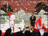 Pequim reacende tocha olímpica. Foto: Feng Li/Getty Images.