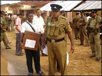 बट्टिकलोवा में सुरक्षा के बीच मतदान