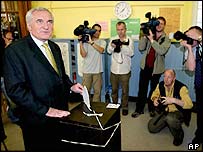 Irský premiér Bertie Ahern