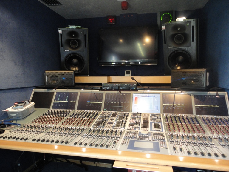 Aurus console in GP truck