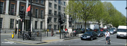 伦敦中国大使馆外