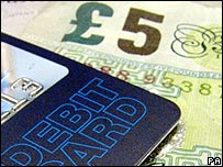 Tờ năm bảng Anh và thẻ ngân hàng