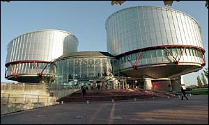 Evropský soud pro lidská práva dal za pravdu transsexuálce