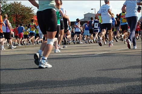 Runners' feet. Photo: Xu Lijing