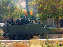 Tropas libanesas perto da fronteira síria