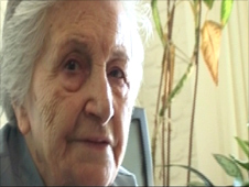 مه لقا ملاح در نمایی از فیلم " حوا و آدم"