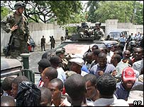 Soldado americano no Haiti