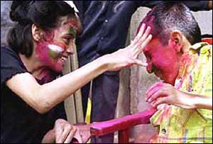 होली के रंग अनेक