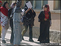 دختران دانشجو در بلخ