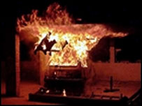 سکھر میں تشدد کے واقعات: فائل فوٹو