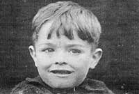 Llun o Ivor Rees yn fachgen