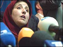 خانم عبادی خود در خطر بازداشت شدن توسط قوه قضائيه قرار دارد