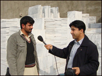 نور افضل با گزارشگر ما حصام الدين همدرد