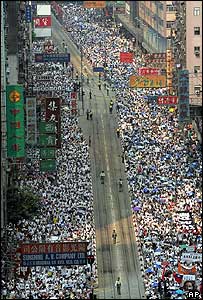 گفته می شود حدود 250 هزار نفر در تظاهرات شرکت داشته اند