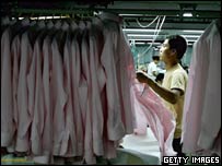 Công nhân tại một xưởng dệt may của Trung Quốc