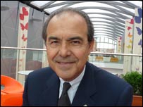 Професор Сора на конференції дерматологів у Ліверпулі