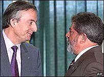 O presidente da Argentina, Néstor Kirchner, e o presidente Lula