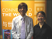 学习‘策划展览’的赖柯言和许婷婷