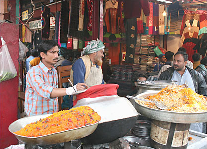 Making Biriyani at a market in Dehli