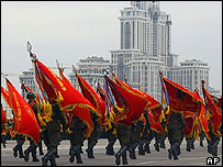 Moskova'da askeri geçit töreni