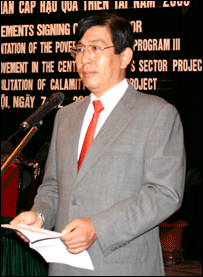 Ông Ayumi Konishi từ ADB hỏi có bao nhiêu người đọc và hiểu balance sheet