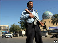 Lính Iraq canh gác