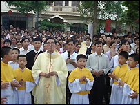 Cầu nguyện lễ tại Giáo xứ Thái Hà (ngày 20/8/2008 - ảnh của Dòng Chúa Cứu thế)