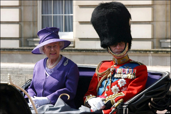 女王与丈夫爱丁堡公爵