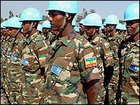 लाइबेरिया पहुँचे सैनिक