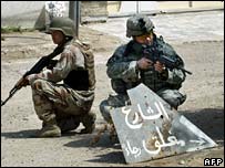 Soldados americanos em Bagdá