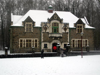 Adeilad Sefydliad Gweithwyr Oakdale