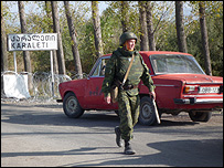 Russian soldier/car at checkpoint